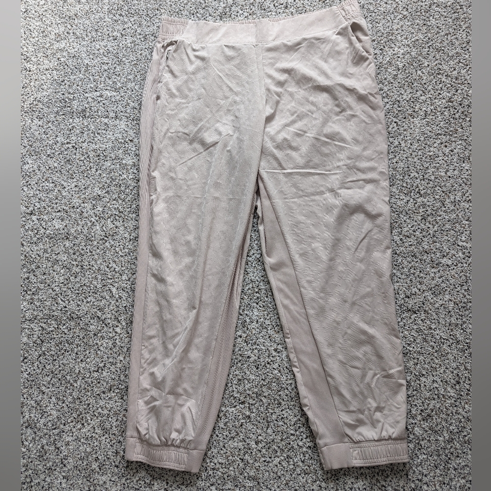 Brooklyn textured jogger